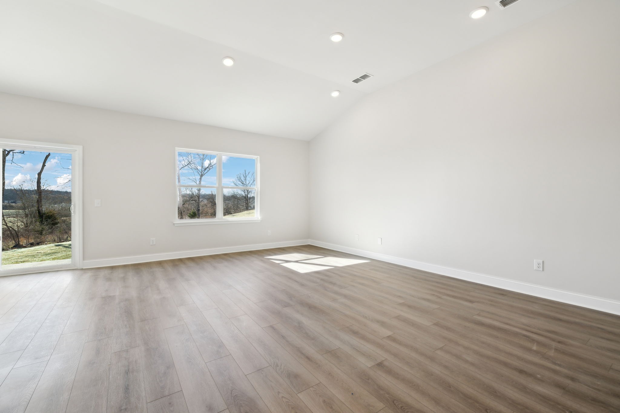 448 Stardust Dr