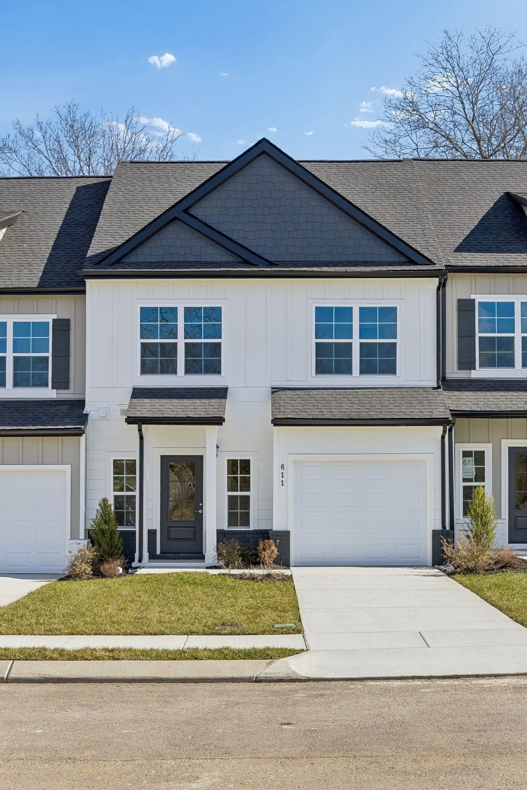 609 Tulip Springs Ct