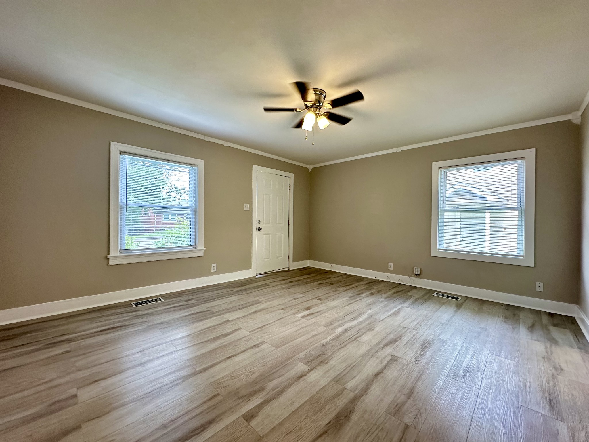 706 Woodmont Blvd