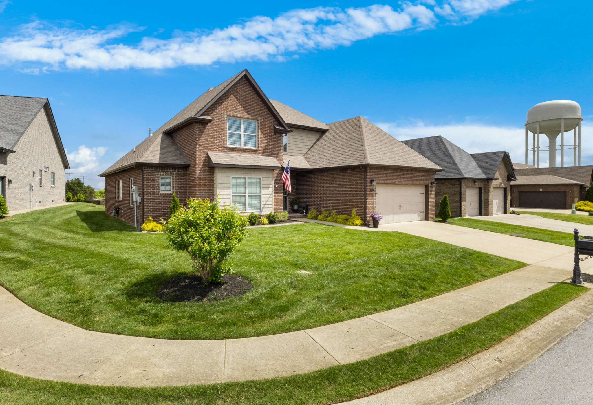 229 Dorchester Cir