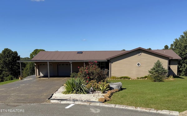 130 EARLINGTON DR, GREENEVILLE, TN 37743 - Image 3e82314f020e330c44d6cc8a406086f9/688421812