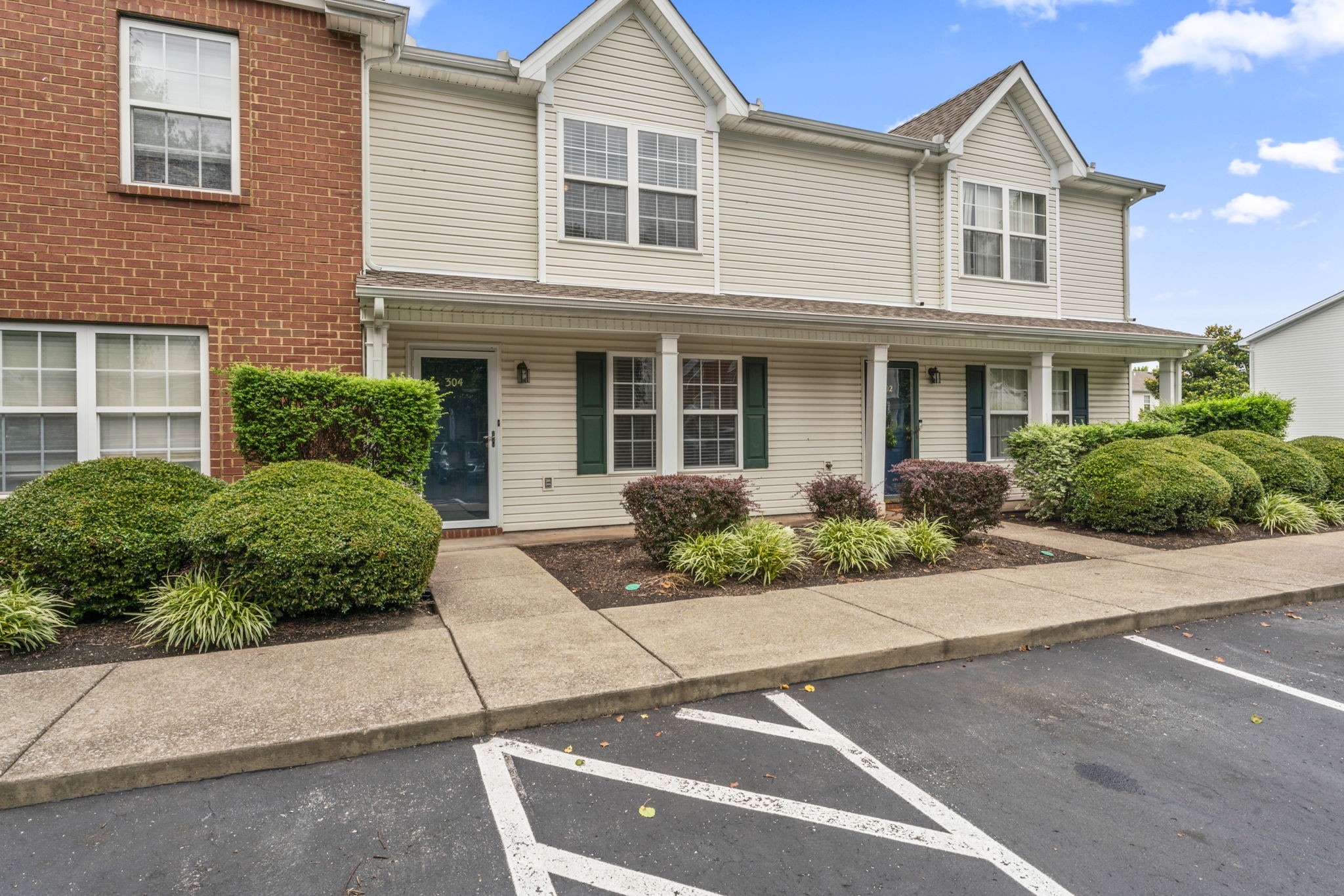 304 Shoshone Pl