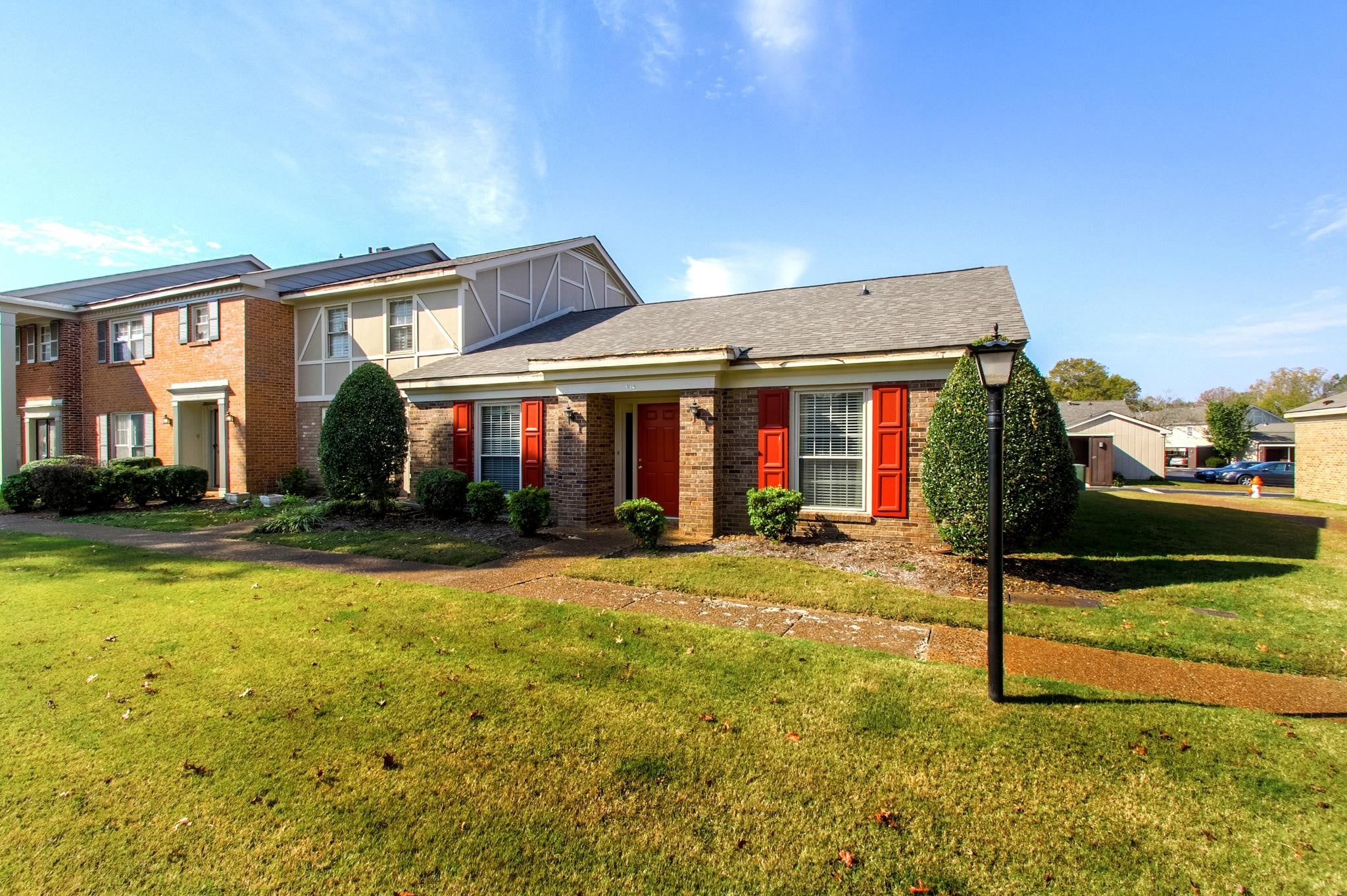 614 Plantation Ct