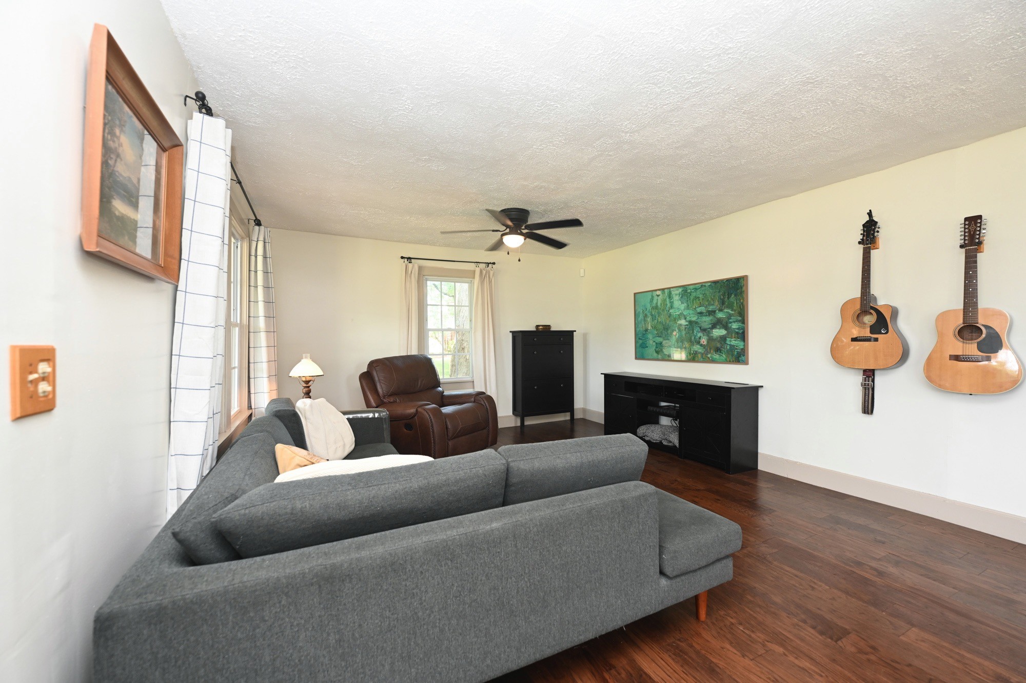 2138 Long Hollow Pike