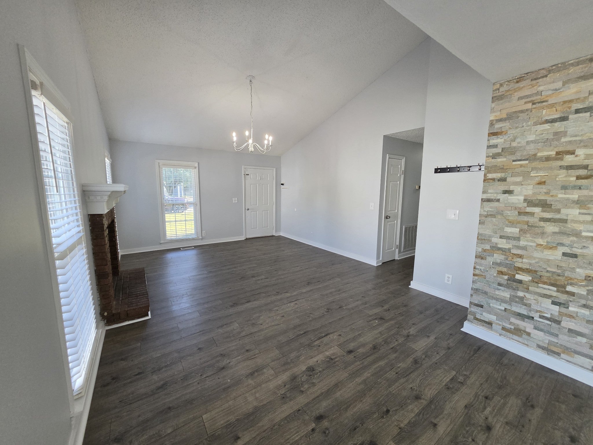 1514 Stone Hill Rd