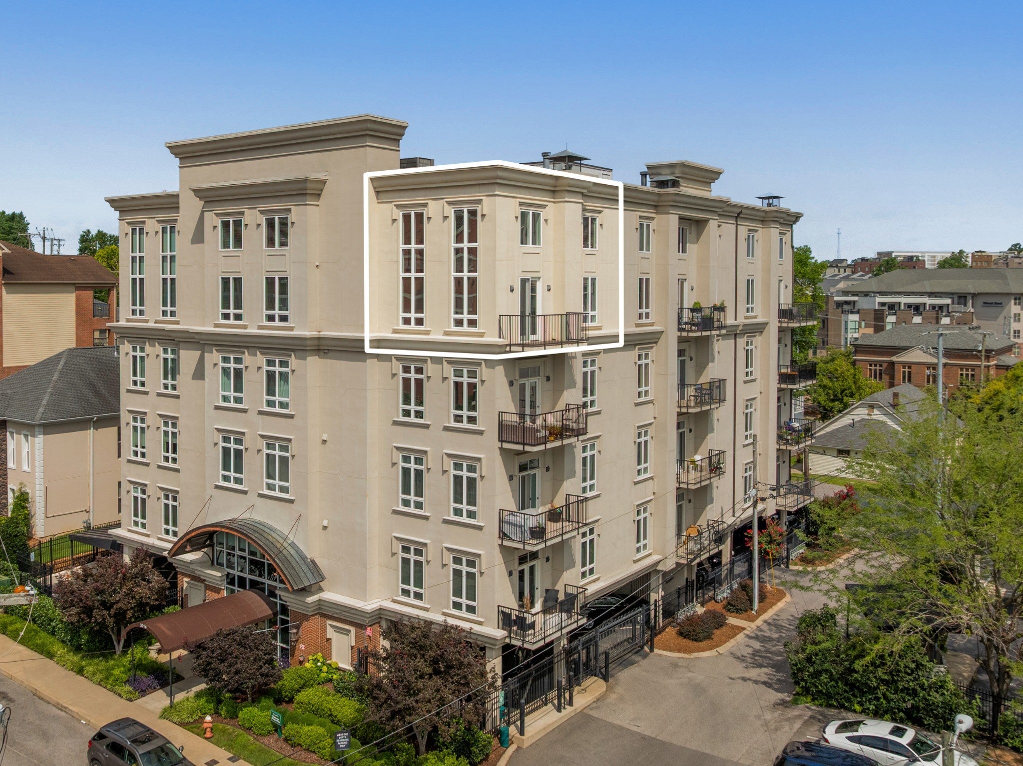 3014 Hedrick St 506