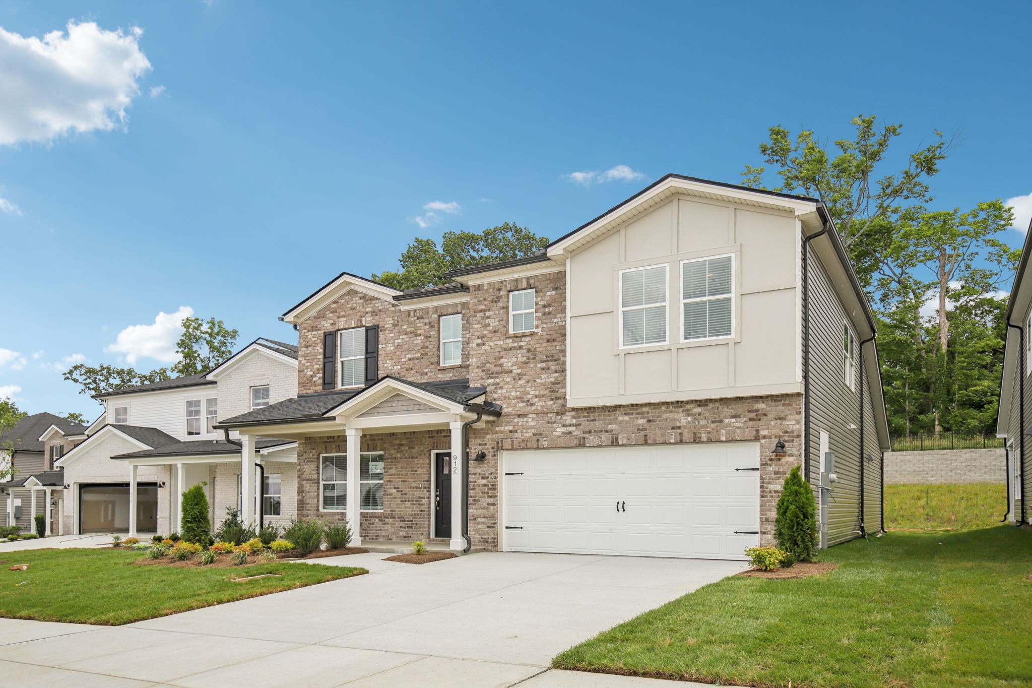 912 Calvin Ct