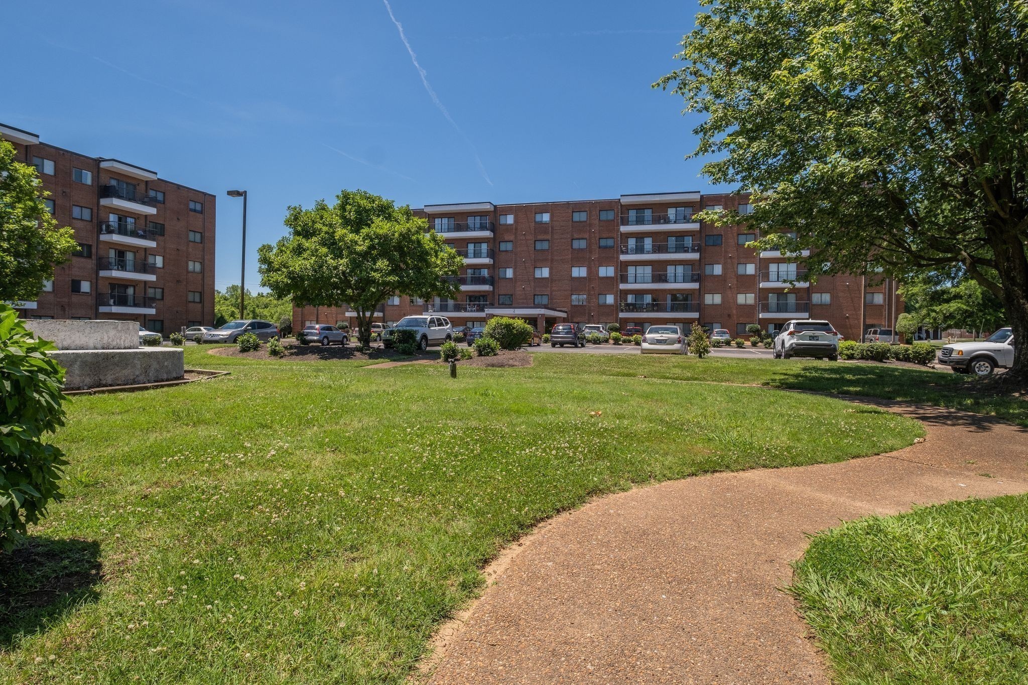 200 Sanders Ferry Rd 2504