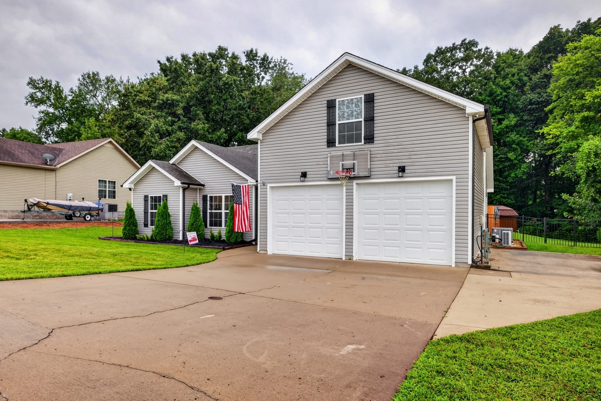 1172 Freedom Dr