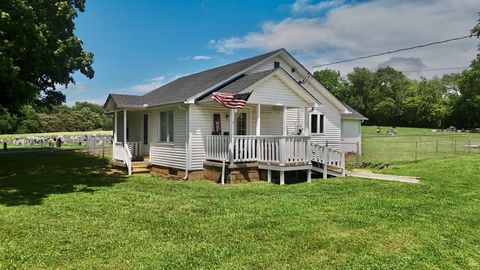 88 Siloam Church Rd Westmoreland TN 37186