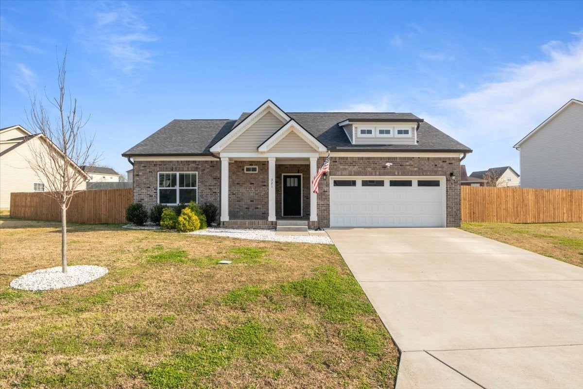 321 Wyburn Pl