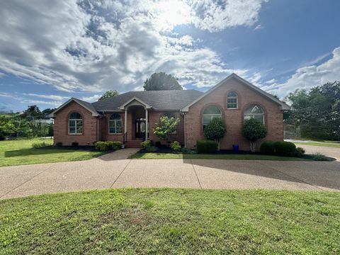 514 Lexington Dr Lebanon TN 37087