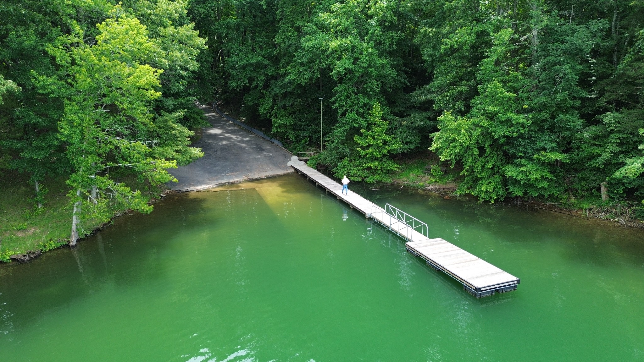 30 W Paradise Dr