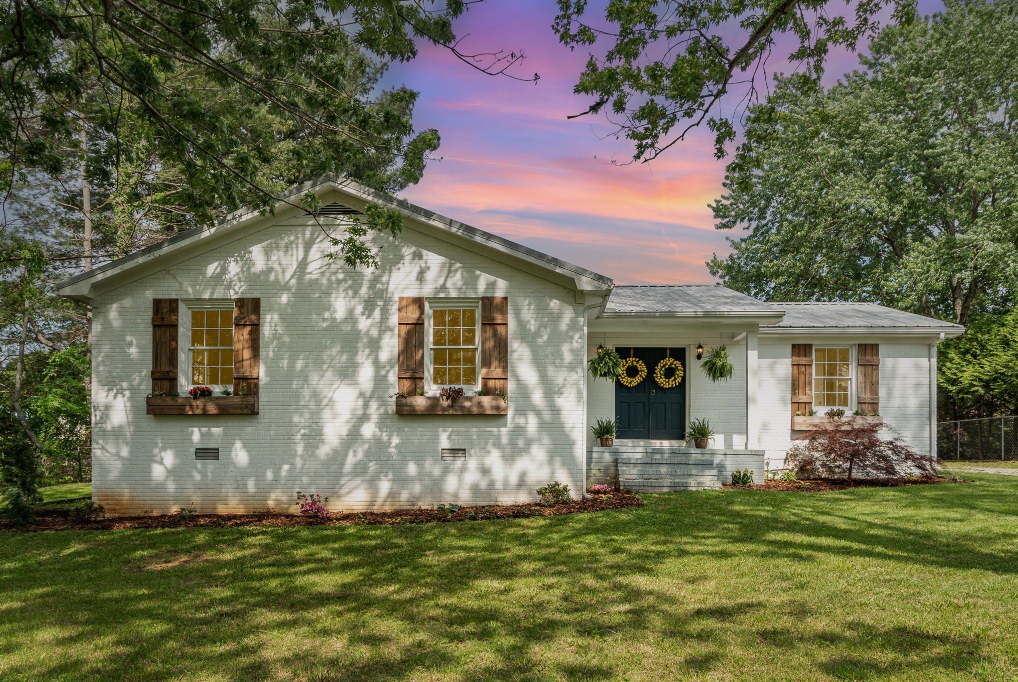 916 Greenwood Dr