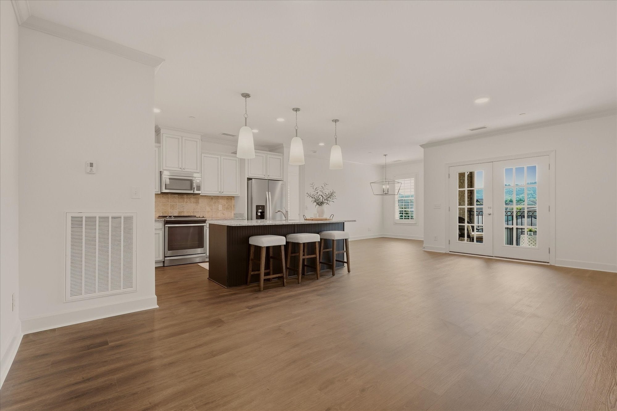 6000 Keats St 302