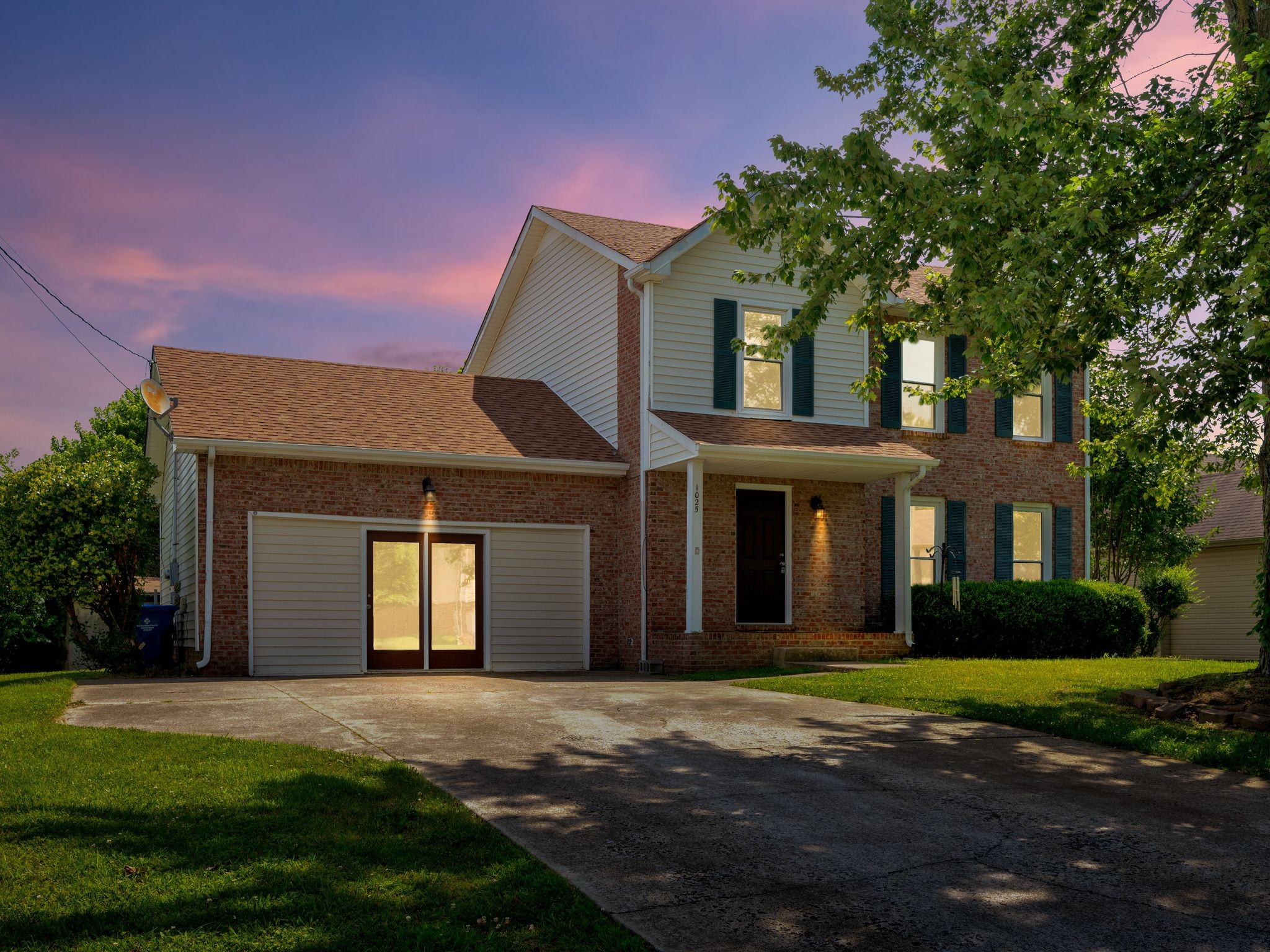 1025 Roedeer Dr