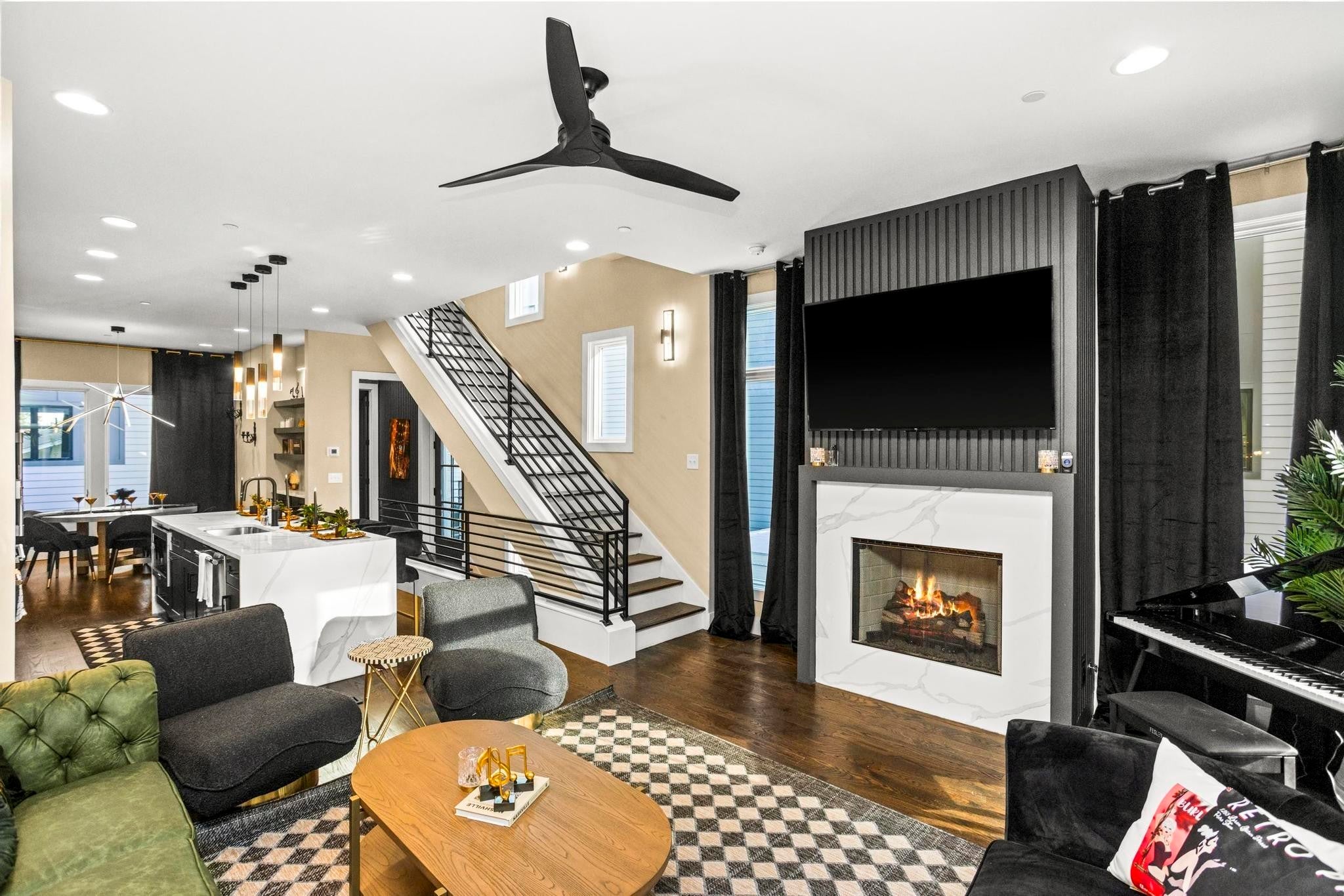 4-bed home for sale in Nashville, TN 37208, 1028 Jefferson Street 1028 Jefferson Street, Nashville TN 37208 4-bed home, photo 2 of 55