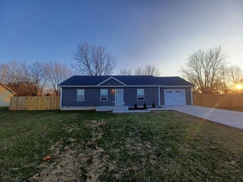 240 Indiana Ave Oak Grove KY 42262