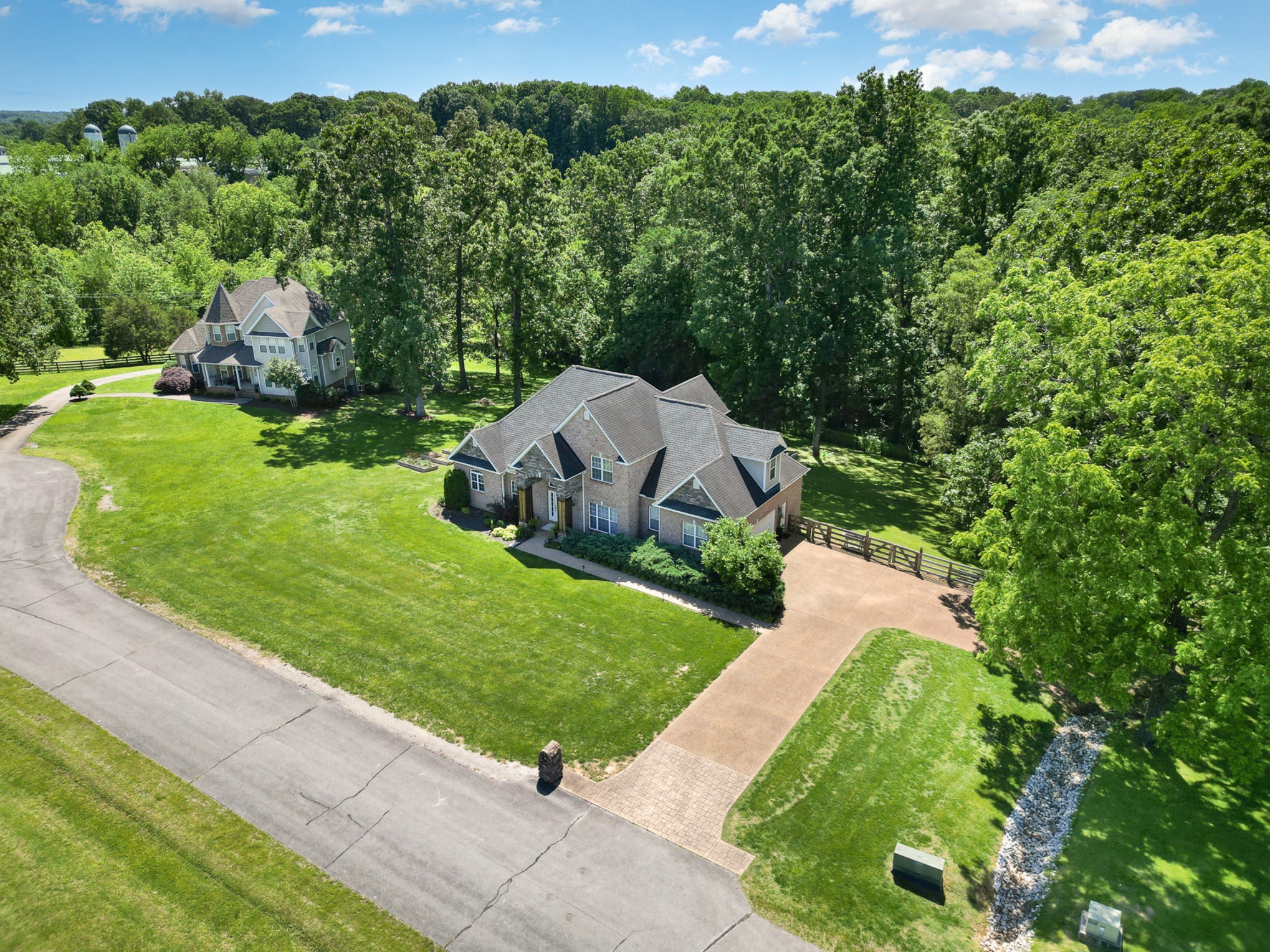 1002 Bradby Dr