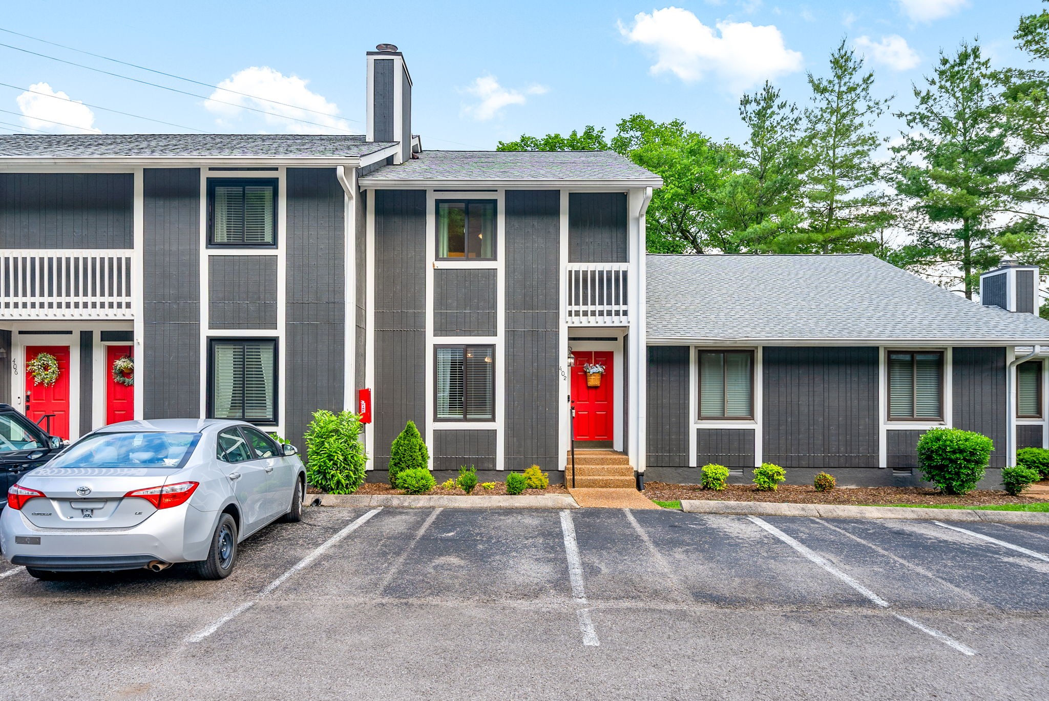 402 Sunvalley W