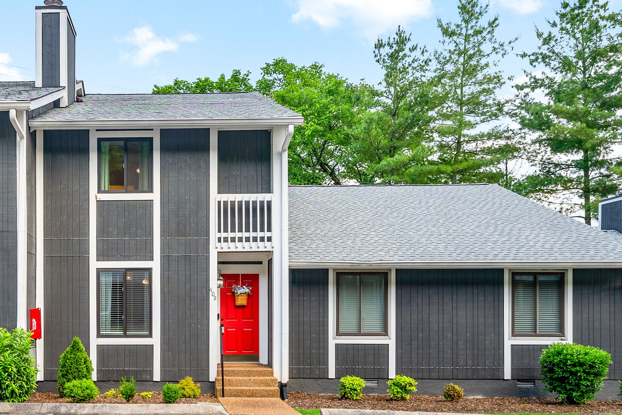402 Sunvalley W