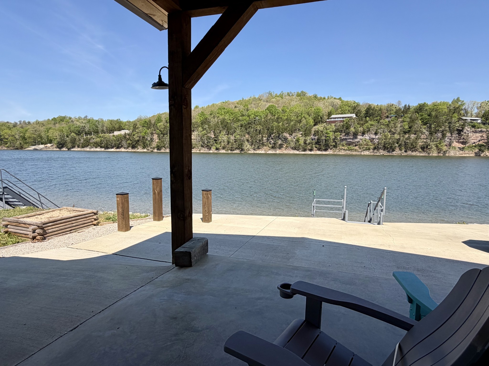 188 S River Front Dr