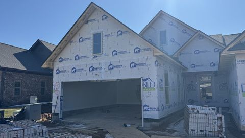 464 W Foxrun Springfield TN 37172