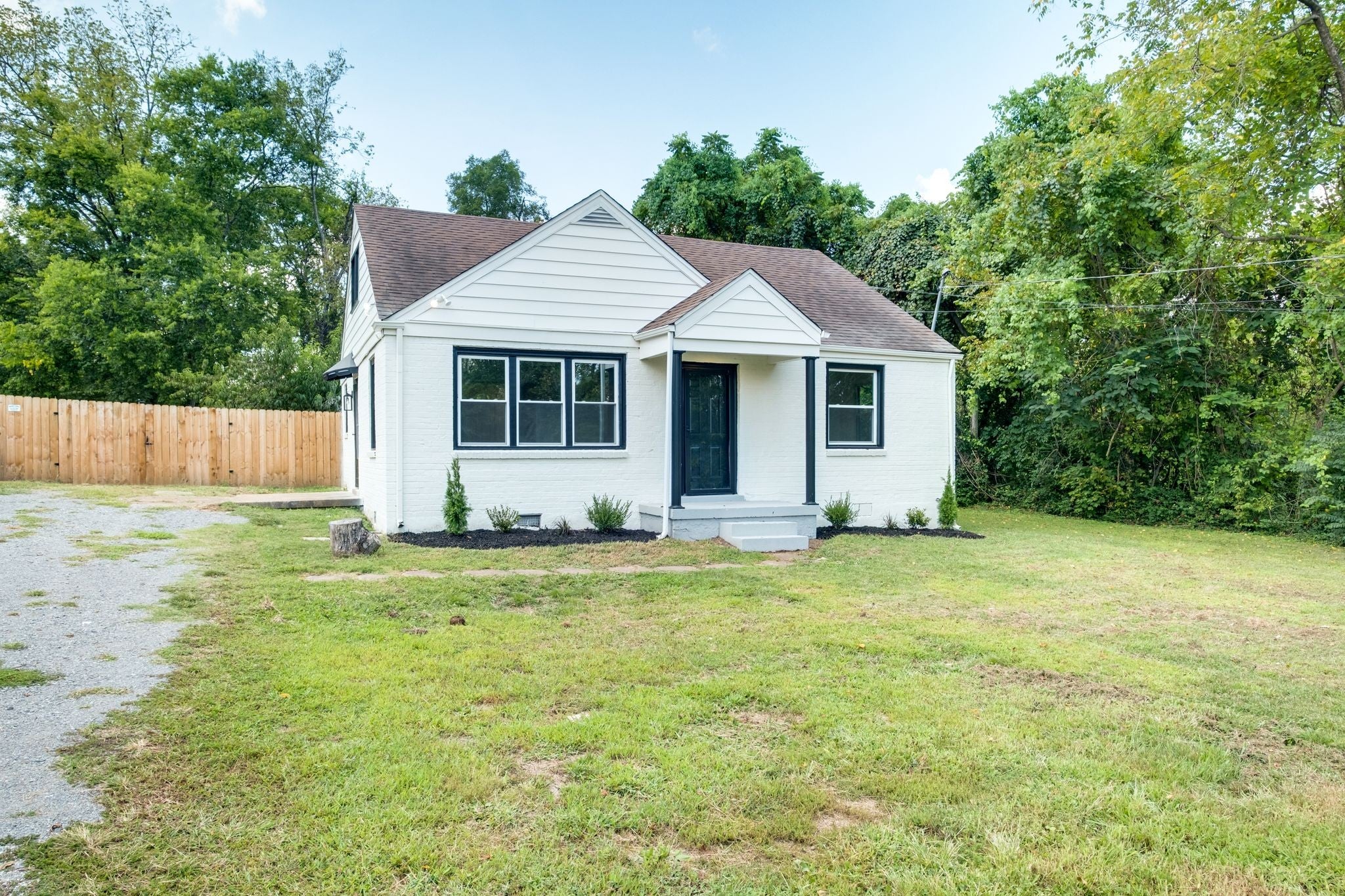 1100 Gibson Dr