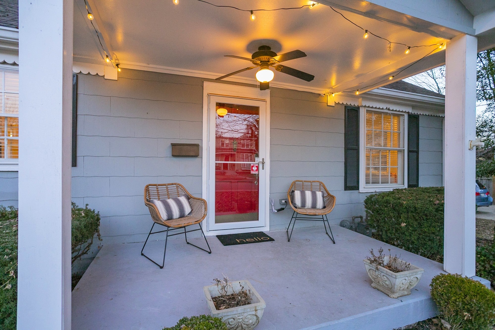 207 Chapel Ave