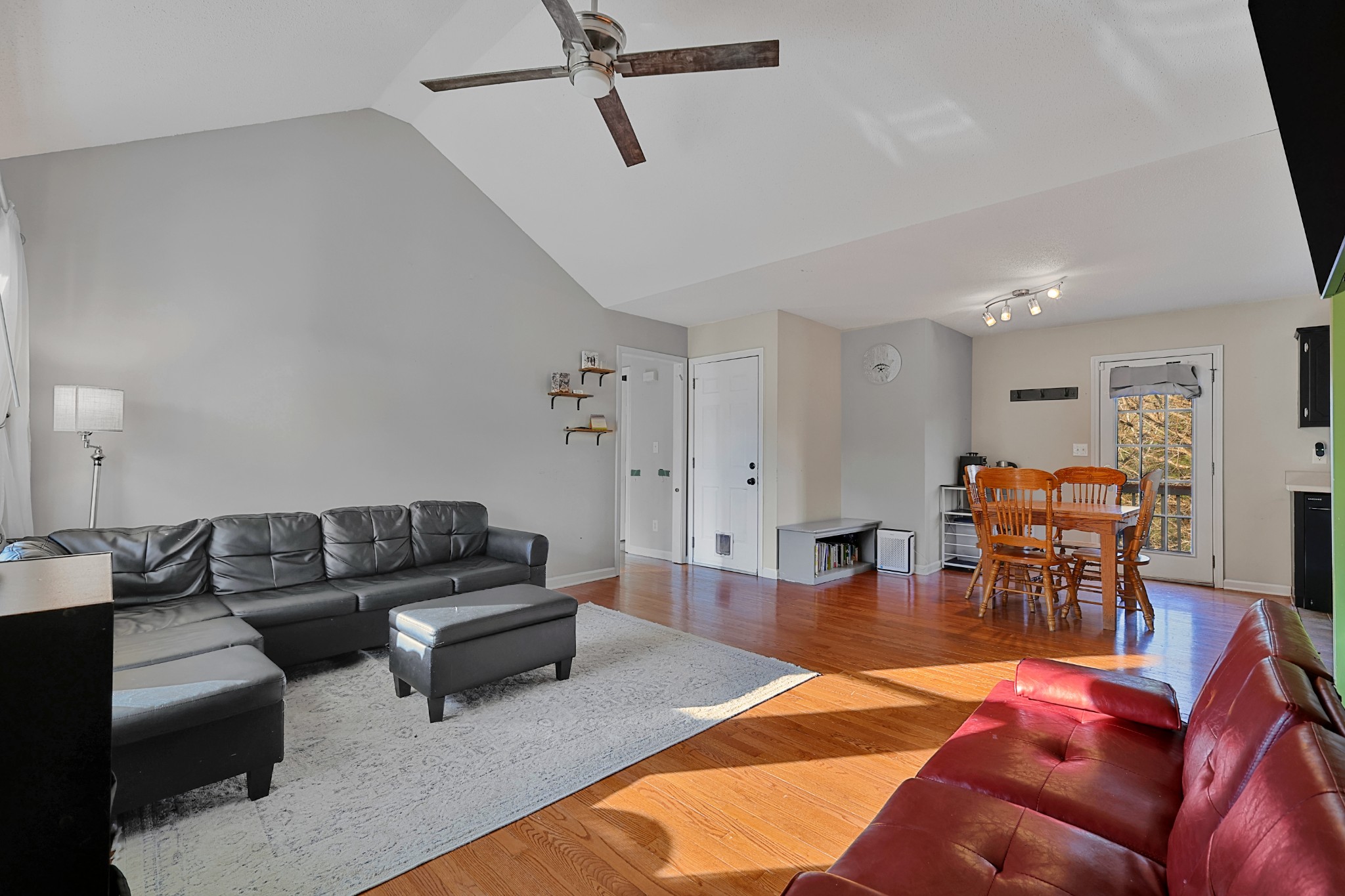 1978 Seven Mile Ferry Rd