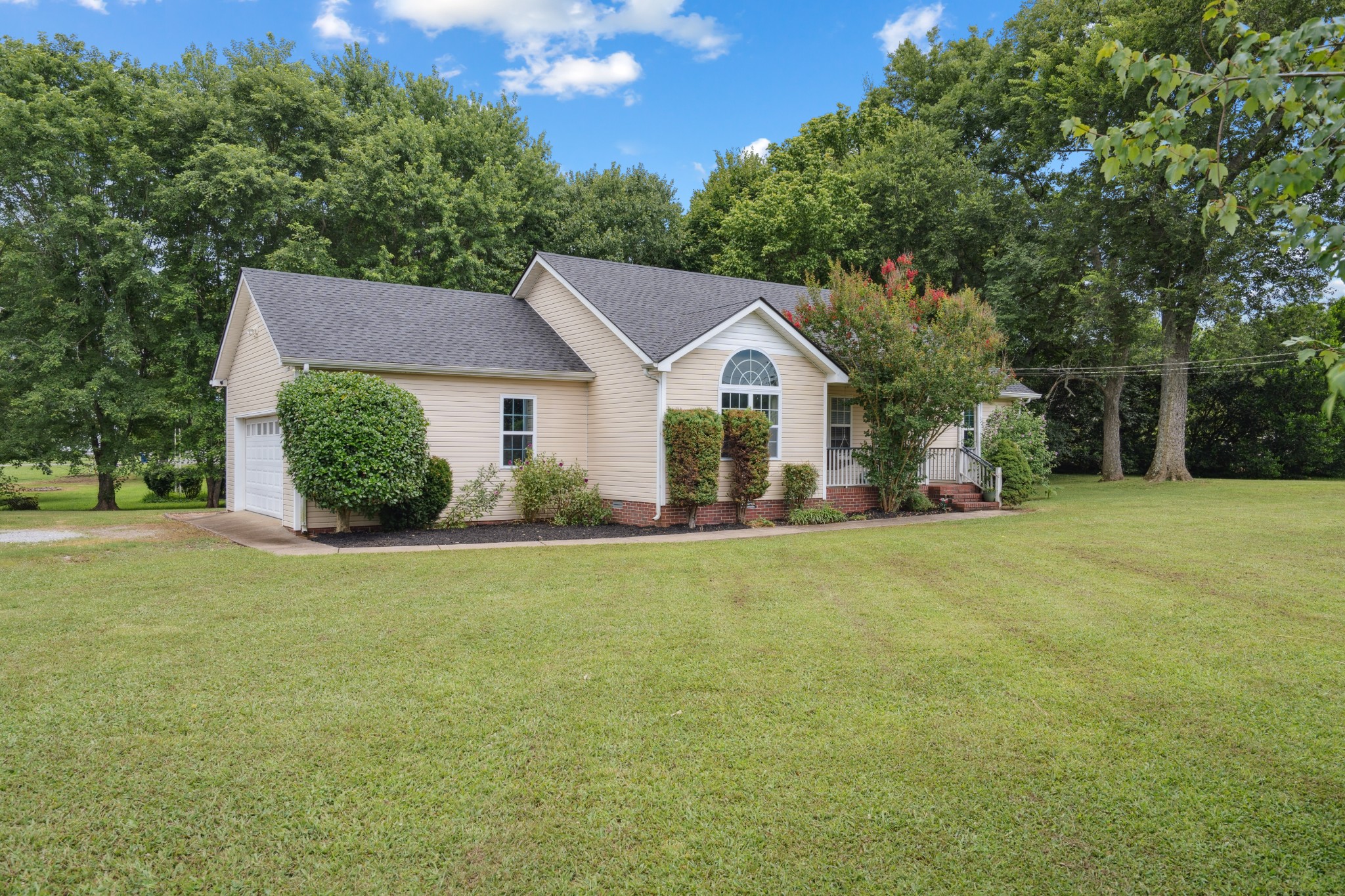 221 Lehman Trl