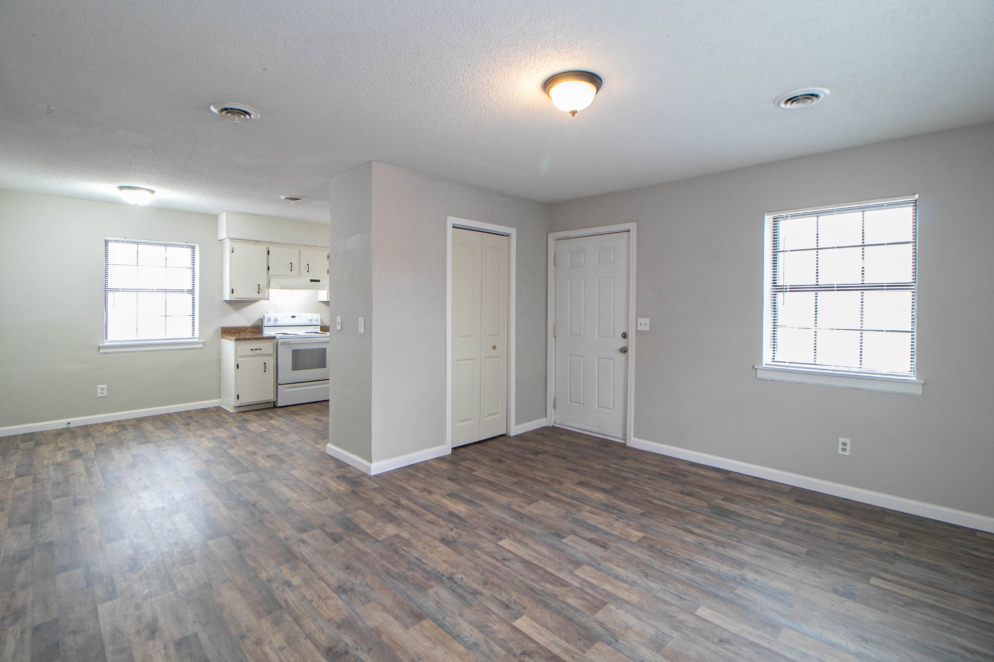 404 Thompsonville Lane #14