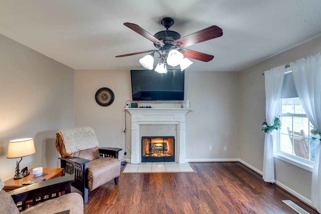 365 Corinth Rd