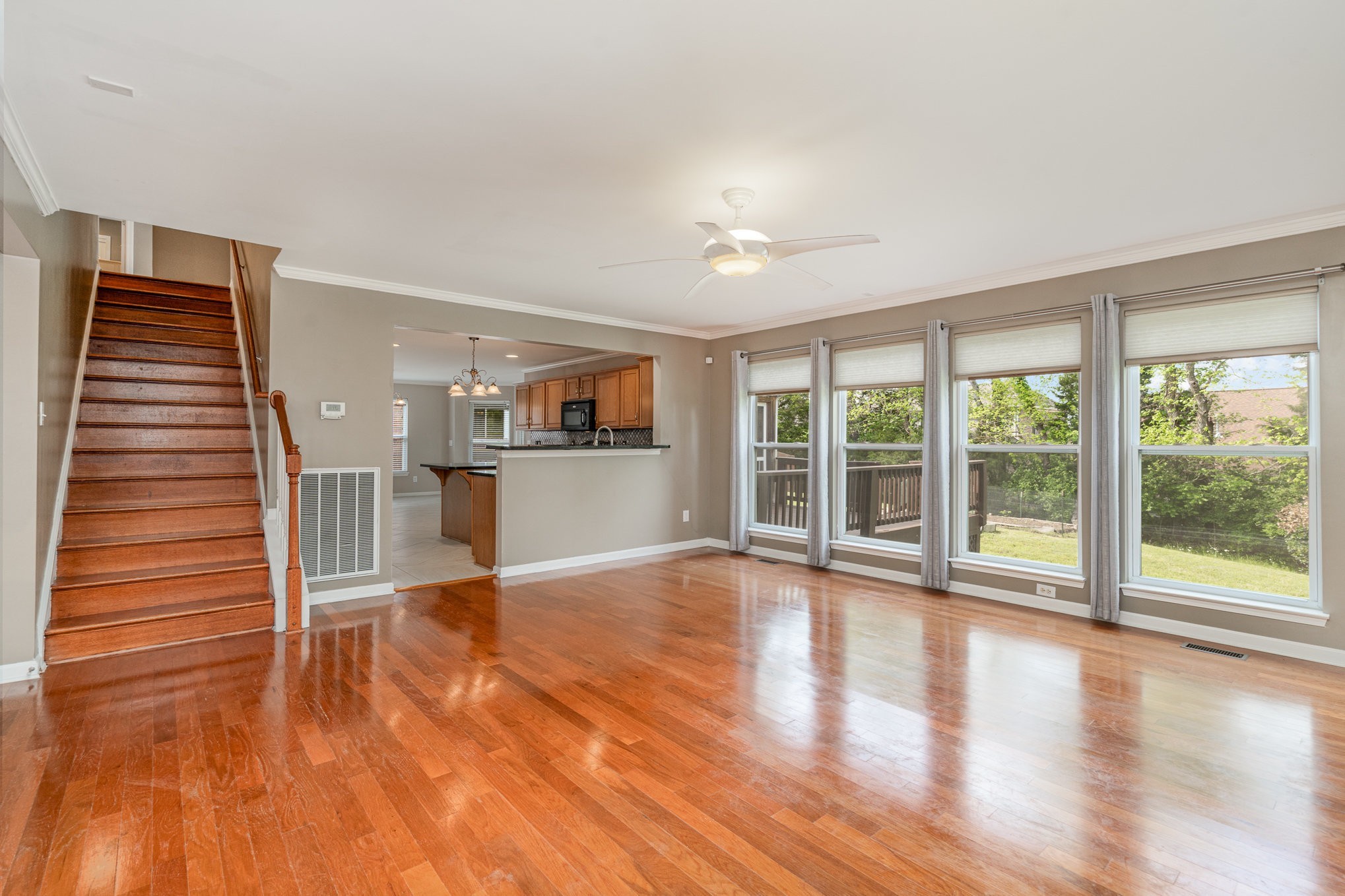 2025 Hawks Nest Dr