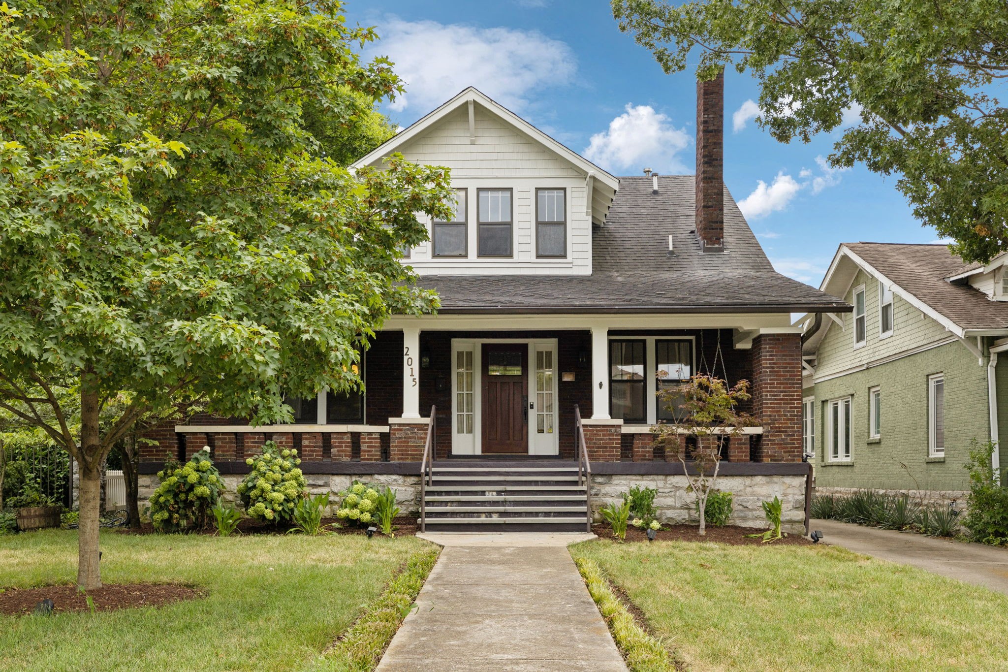 2015 Linden Ave