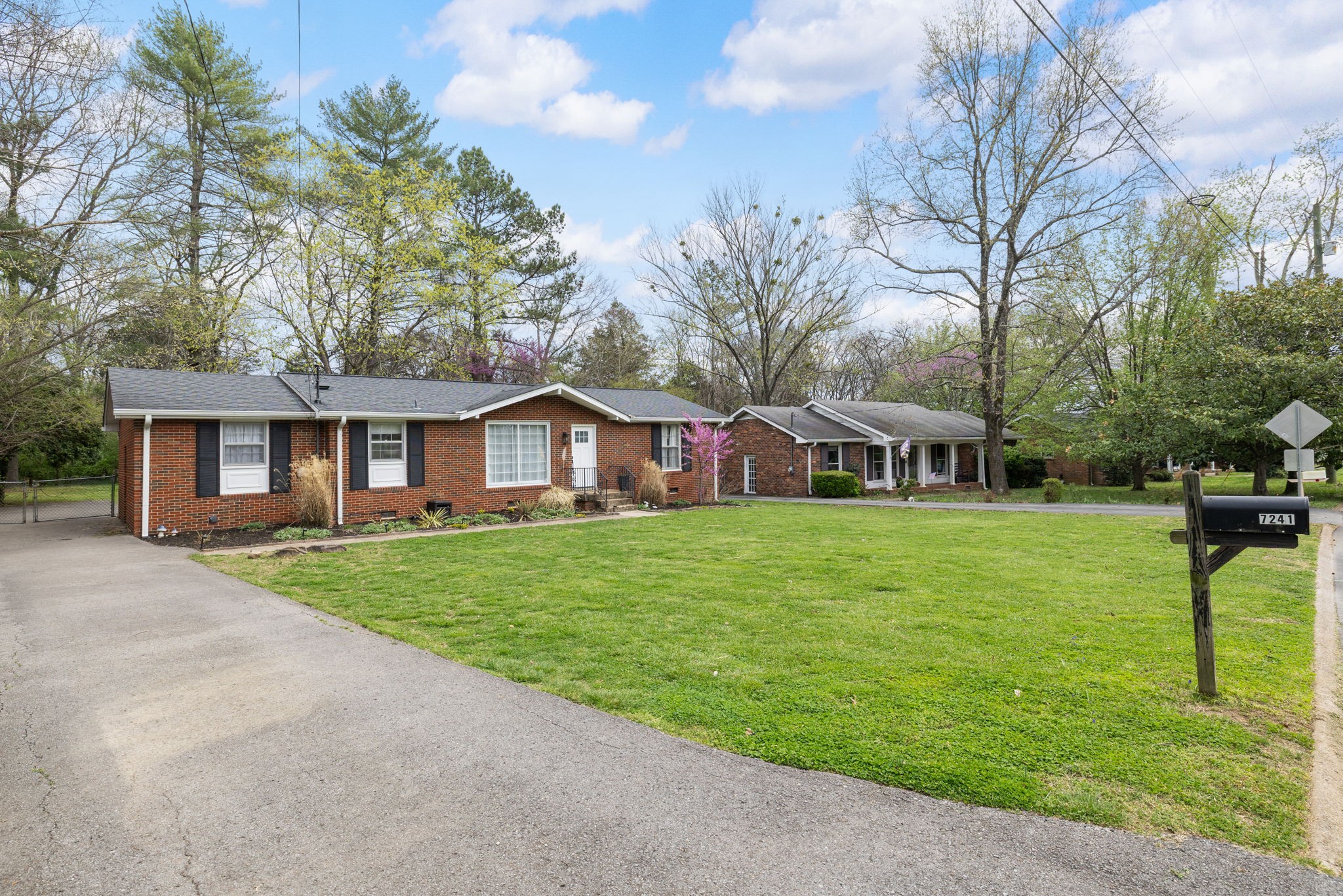 7241 Willow Creek Dr