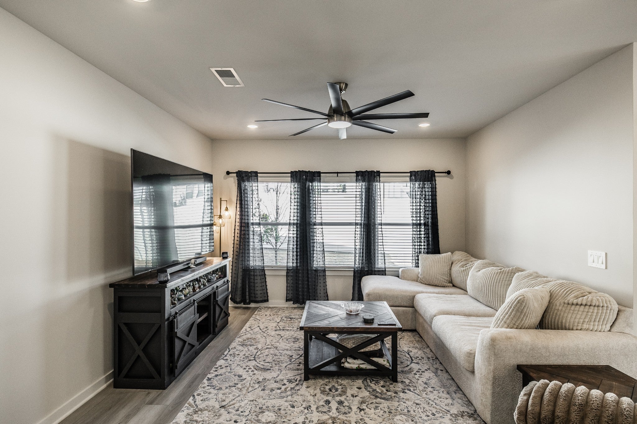 1835 Mahala Dr