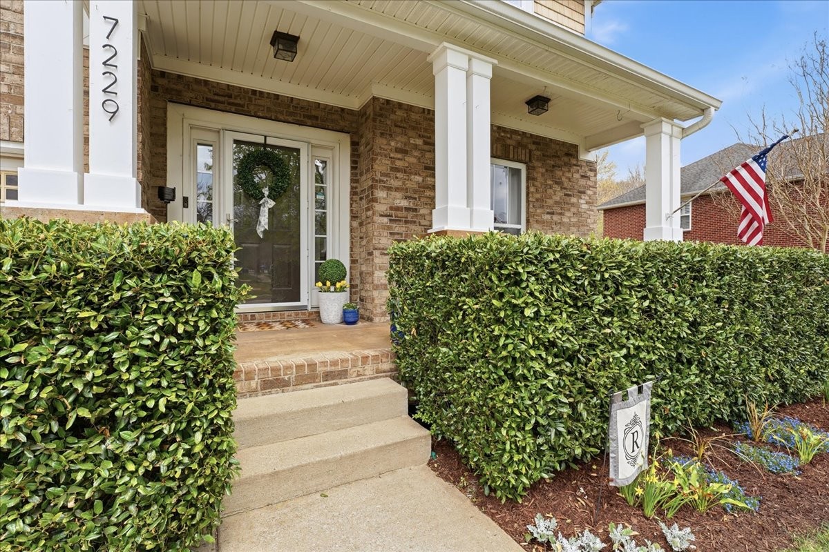 7229 Riverfront Dr