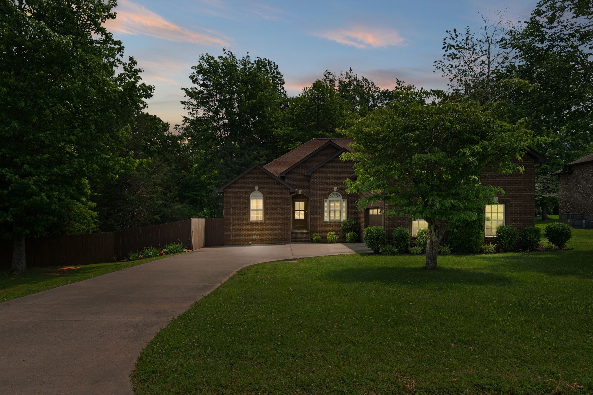 3006 Gracie Ann Dr