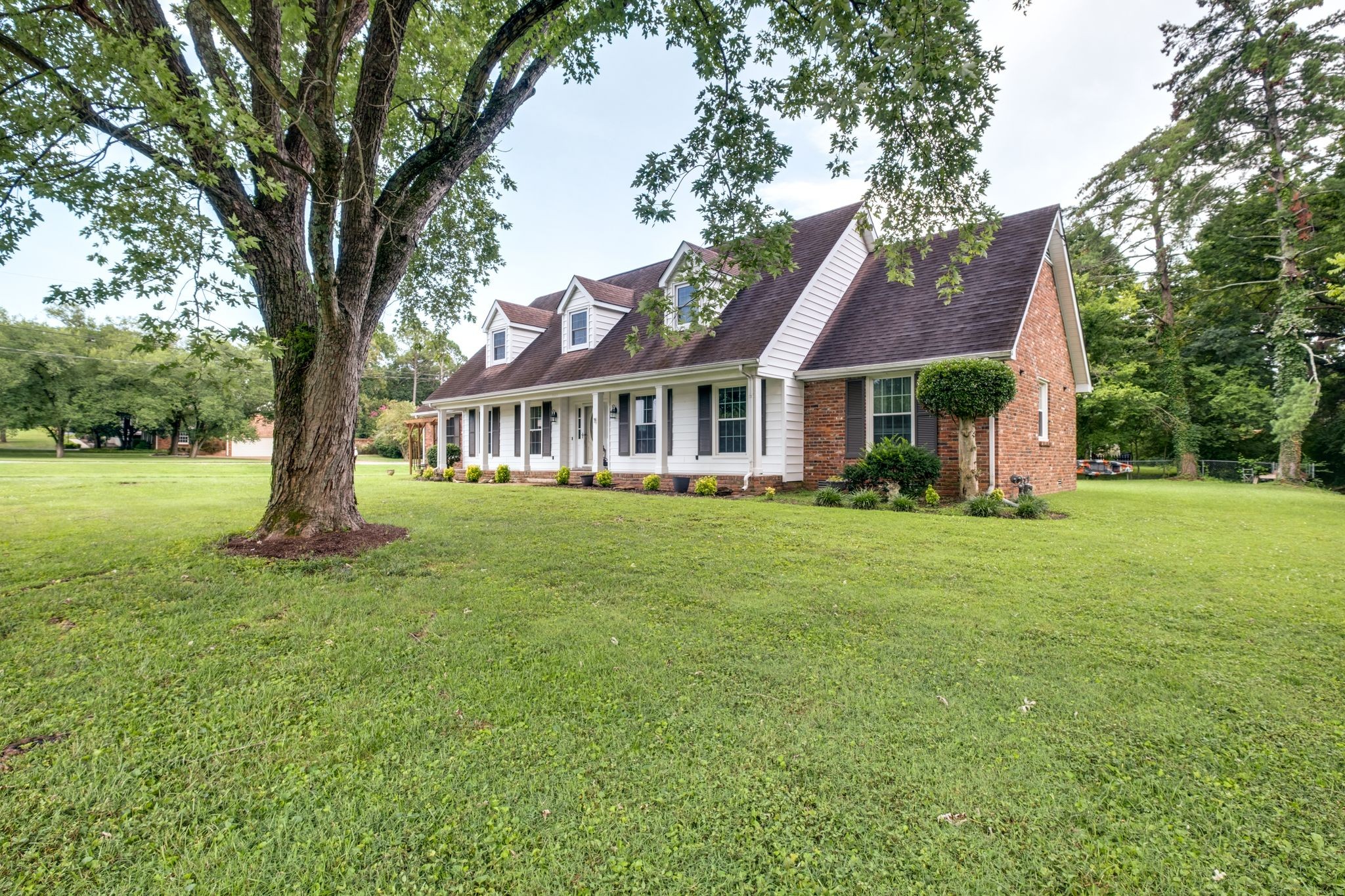 4063 Lake Parkway