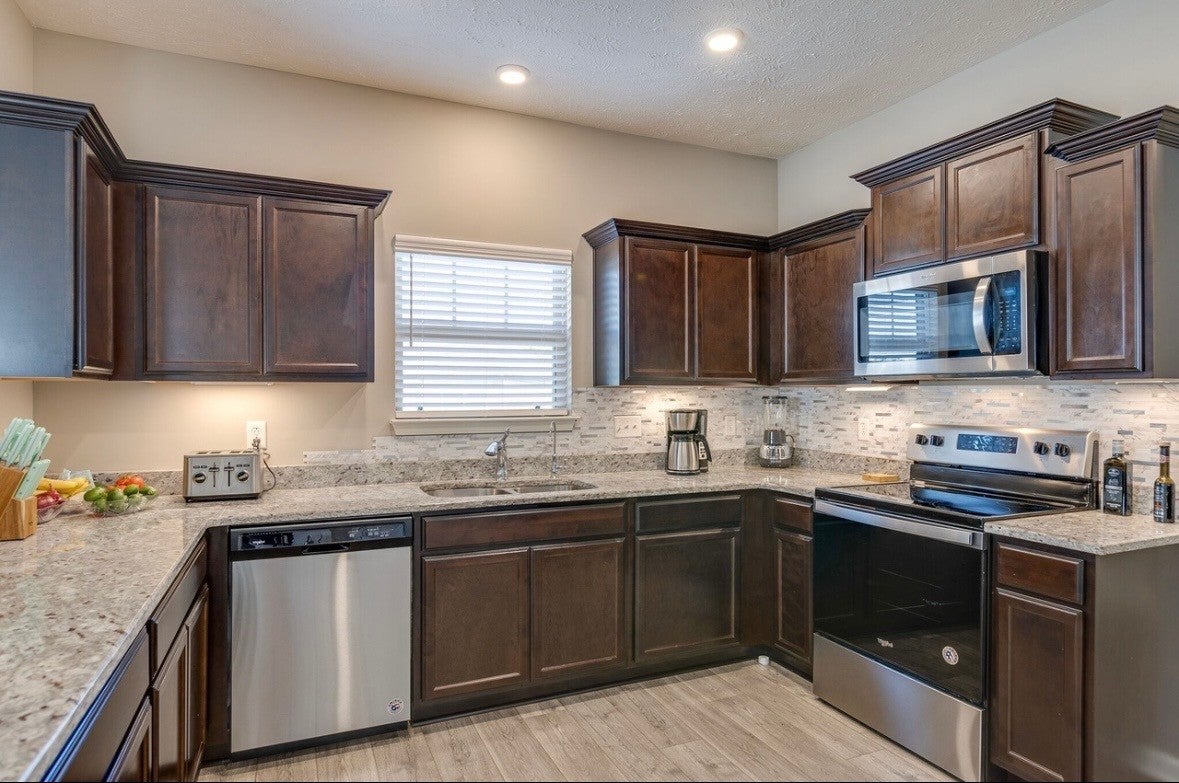 2110 Oak Dr