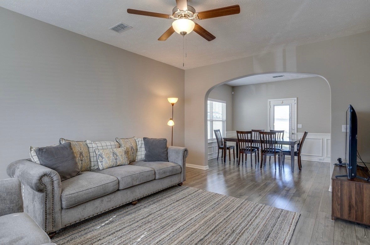 2110 Oak Dr