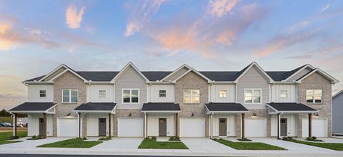 2624 S Main St 18 Springfield TN 37172