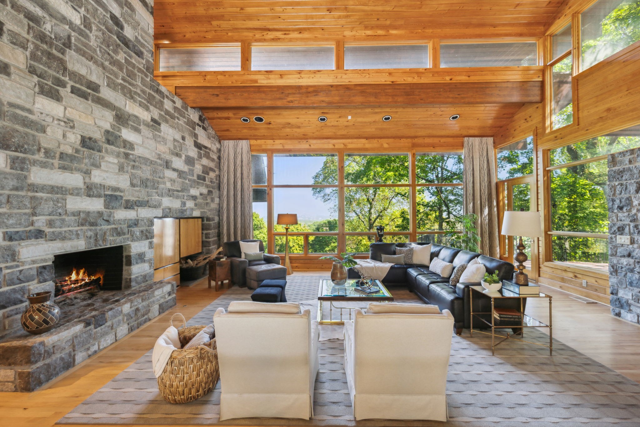 109 Jocelyn Hills Dr
