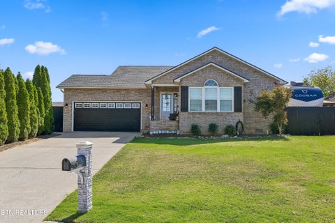 Photo of 2418 Tamjo Drive, Maryville, TN 37801 (MLS # 3614529)