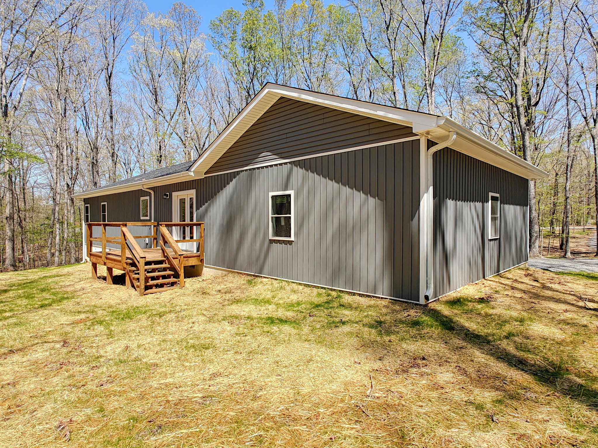 1018 Woodland Dr