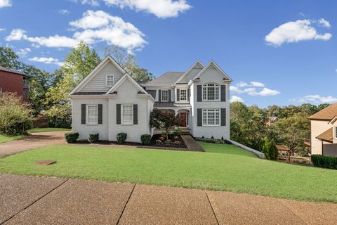 6040 Woodland Hills Dr Nashville TN 37211