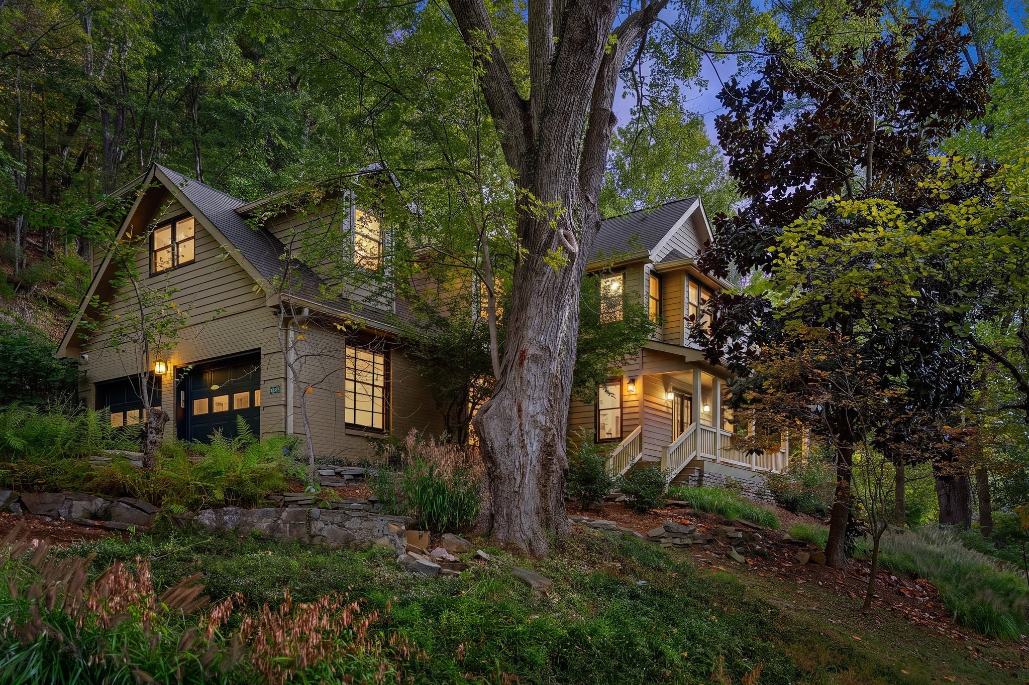 4-bed listing at 433 Grayson Dr, Nashville