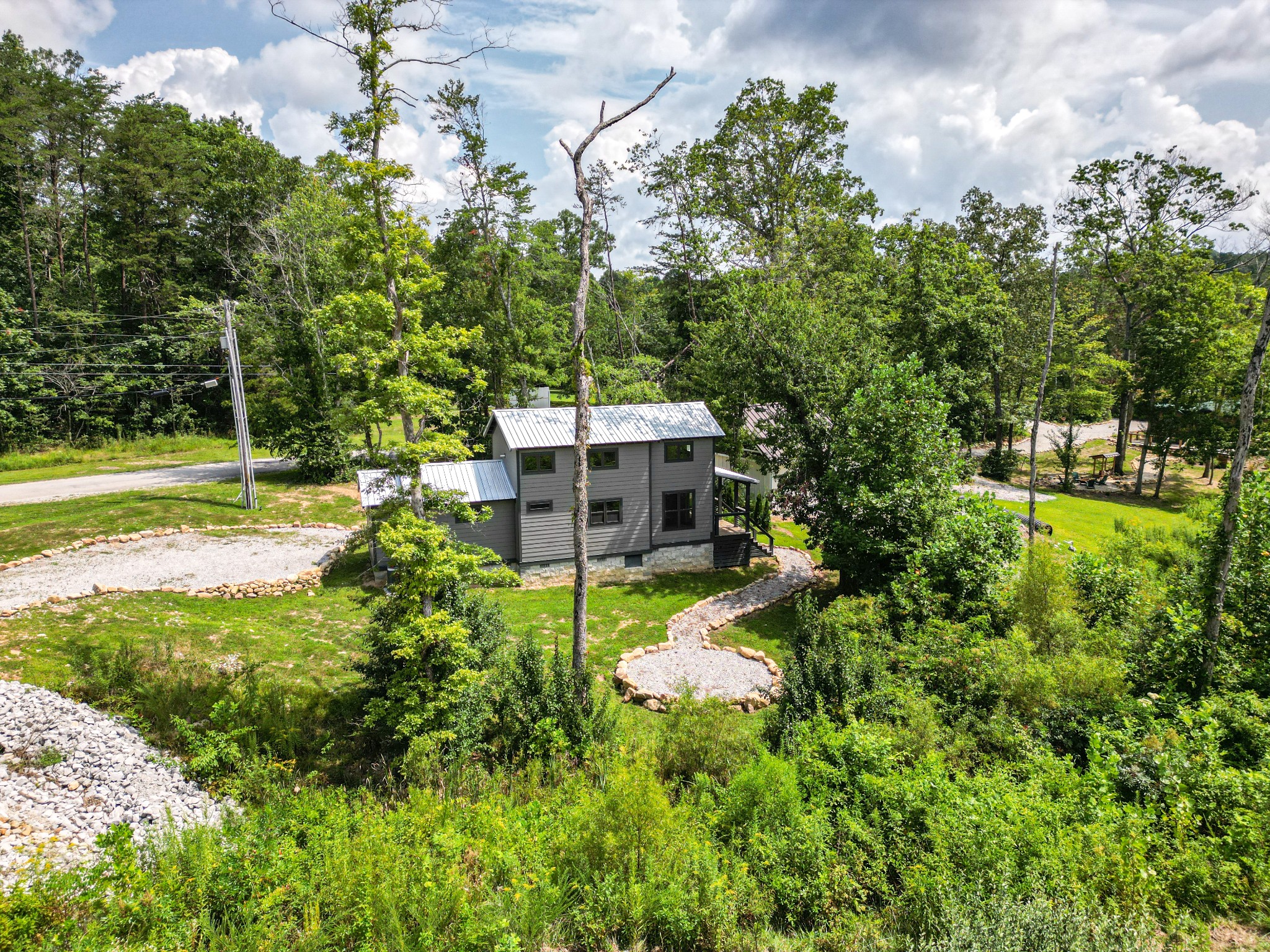 9 Hemlock Cove