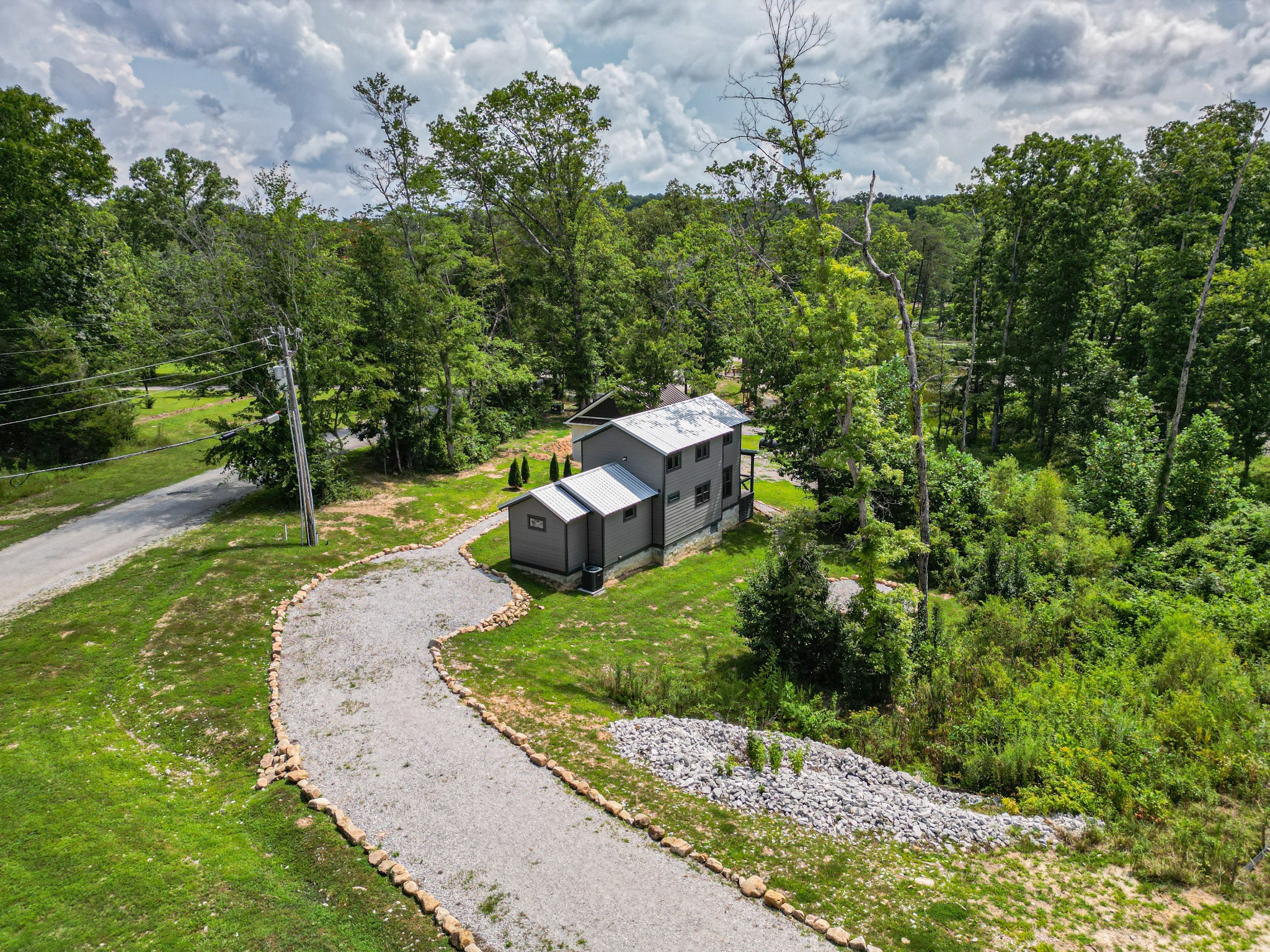 9 Hemlock Cove